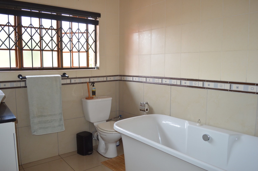 4 Bedroom Property for Sale in Doringkruin North West